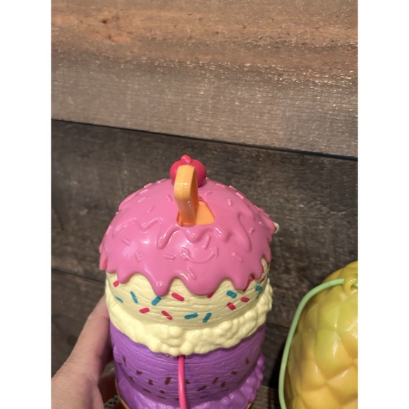 Polly‎ Pocket  Ice Cream, Cone & Tropical Pineapple Purse Compact Playset Mattel - Picture 5 of 8